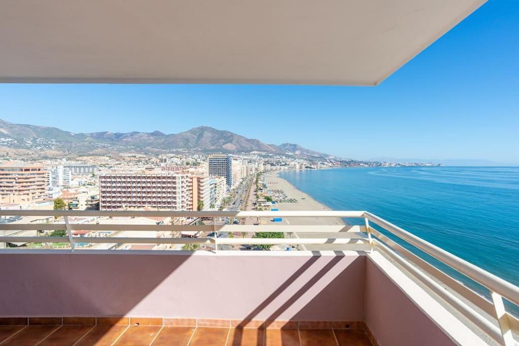Fuengirola The Boat Apartment Exterior photo